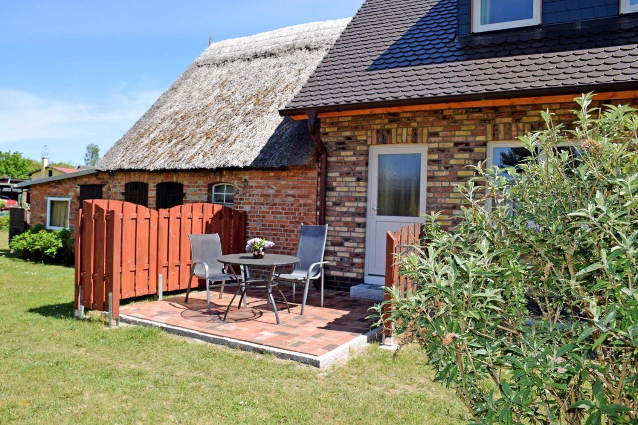 Ferienhaus Mit Terrasse Am Heideweg Baabe Extérieur photo