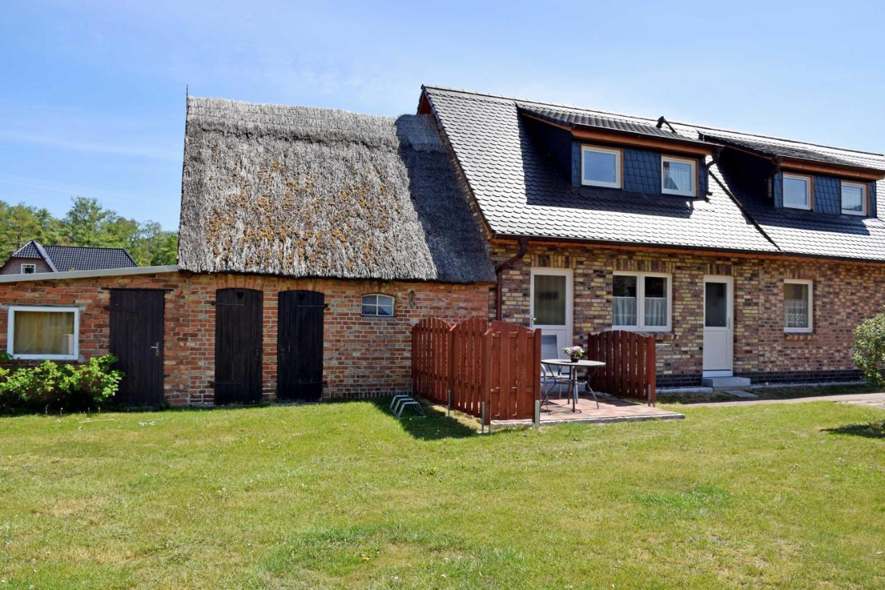 Ferienhaus Mit Terrasse Am Heideweg Baabe Extérieur photo